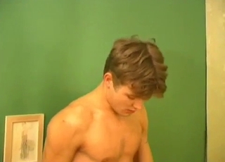 Son penetrates a dazzling blooming mommy
